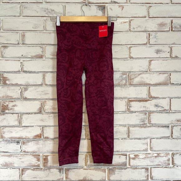 Spanx lamn cropped garnet rose leggings NWT - Picture 2 of 7